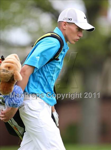 Thumbnail 1 in Section 5 State Qualifier @ Oak Hill CC (Supersectionals) photogallery.