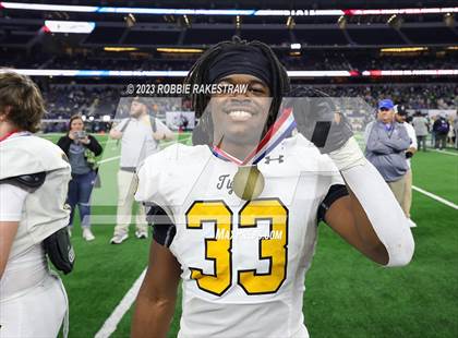 Thumbnail 1 in Franklin vs. Malakoff (UIL Football 3A D1 Final Medal Ceremony) photogallery.