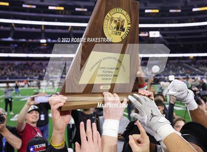 Thumbnail 1 in Franklin vs. Malakoff (UIL Football 3A D1 Final Medal Ceremony) photogallery.