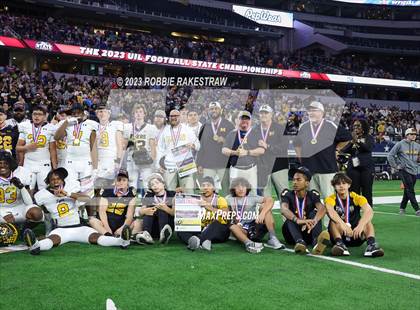 Thumbnail 1 in Franklin vs. Malakoff (UIL Football 3A D1 Final Medal Ceremony) photogallery.