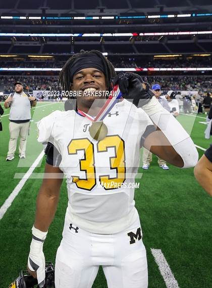 Thumbnail 3 in Franklin vs. Malakoff (UIL Football 3A D1 Final Medal Ceremony) photogallery.
