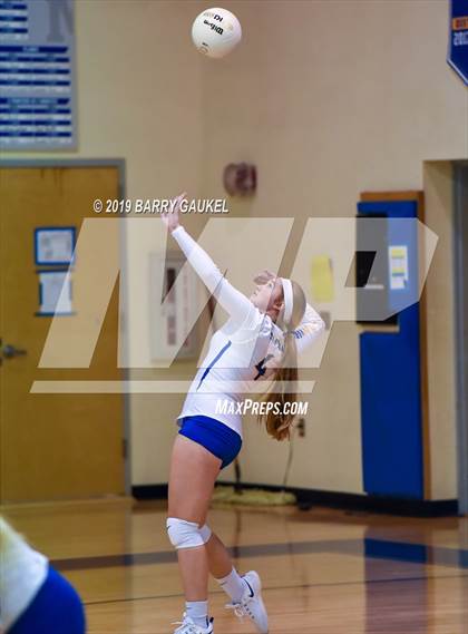 Thumbnail 1 in Marathon vs.Bishop McLaughlin Catholic photogallery.