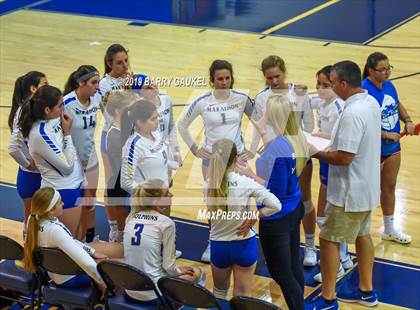 Thumbnail 2 in Marathon vs.Bishop McLaughlin Catholic photogallery.