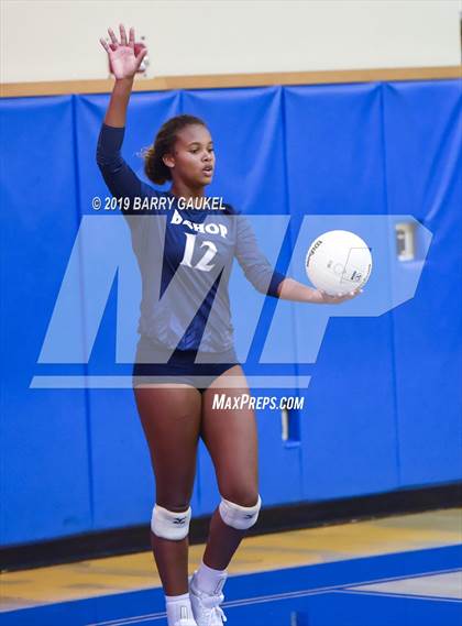 Thumbnail 3 in Marathon vs.Bishop McLaughlin Catholic photogallery.