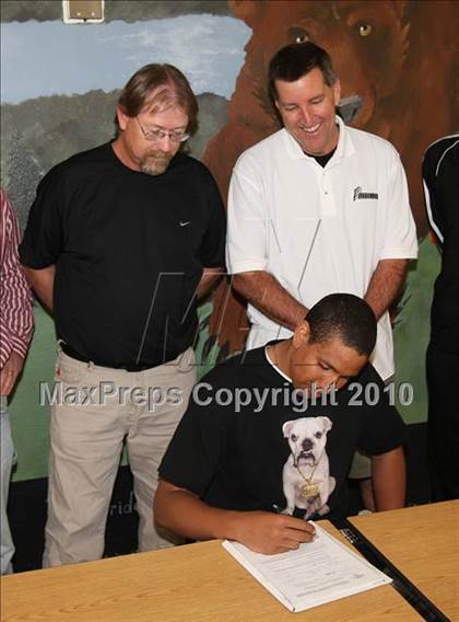 Thumbnail 3 in Ponderosa's Brad Waldow signing ceremony photogallery.