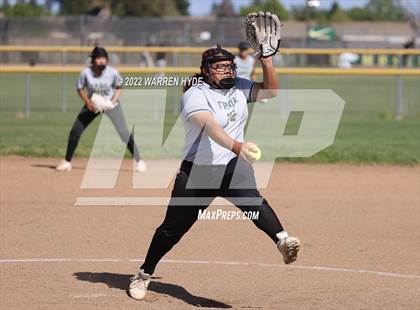Thumbnail 3 in River City @ Monterey Trail photogallery.