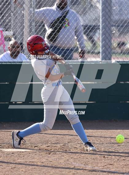 Thumbnail 2 in River City @ Monterey Trail photogallery.