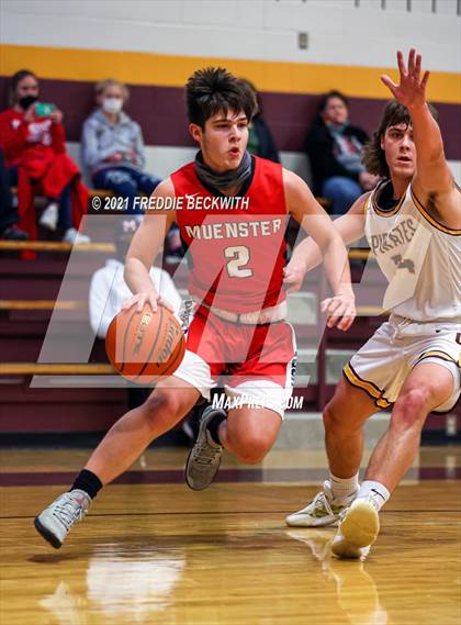 Thumbnail 3 in Muenster @ Collinsville photogallery.