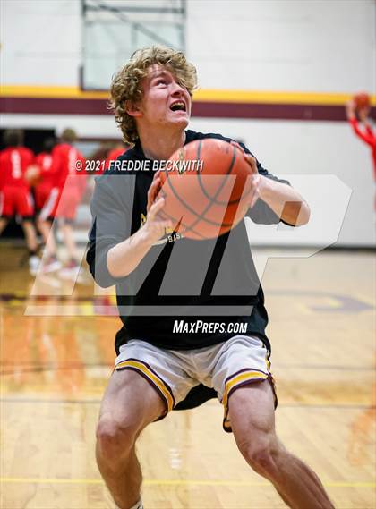 Thumbnail 2 in Muenster @ Collinsville photogallery.