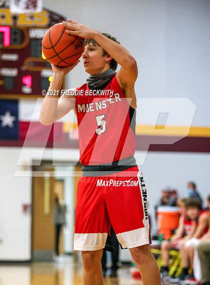 Thumbnail 1 in Muenster @ Collinsville photogallery.
