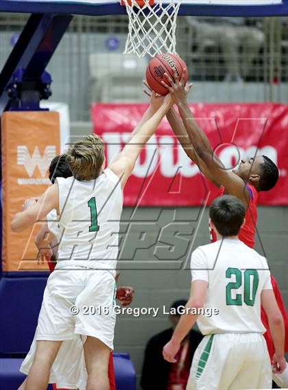 Thumbnail 1 in Carroll vs. Parkview  photogallery.