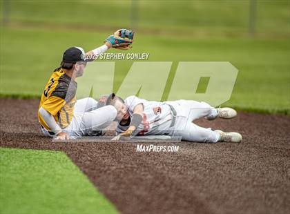 Thumbnail 2 in Watkins Memorial vs Hayes (Newark High School) photogallery.