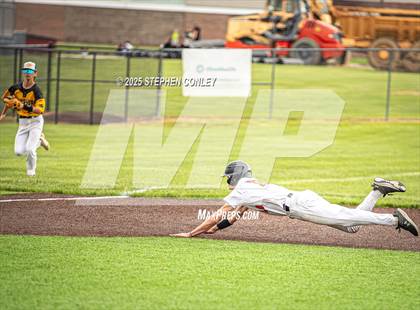Thumbnail 3 in Watkins Memorial vs Hayes (Newark High School) photogallery.
