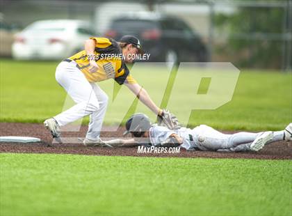 Thumbnail 1 in Watkins Memorial vs Hayes (Newark High School) photogallery.