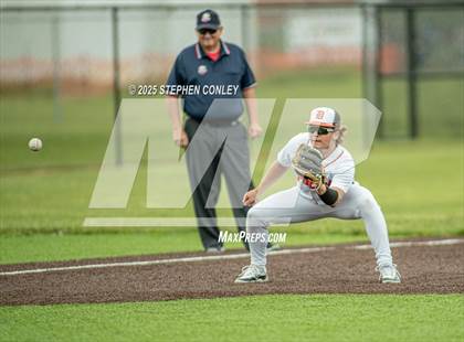 Thumbnail 3 in Watkins Memorial vs Hayes (Newark High School) photogallery.