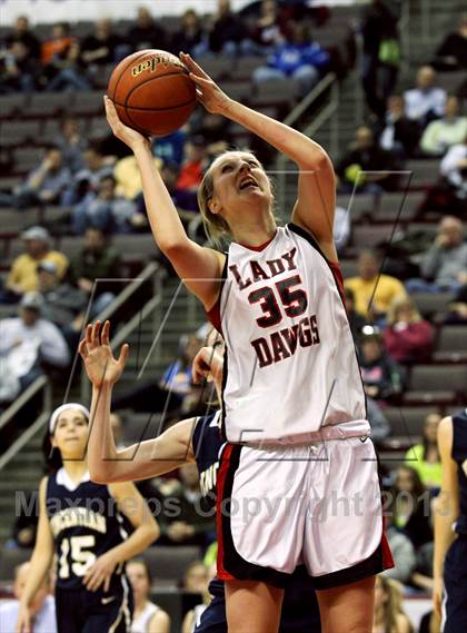 Thumbnail 2 in Vincentian Academy vs. Tri-Valley (PIAA Class A Final) photogallery.