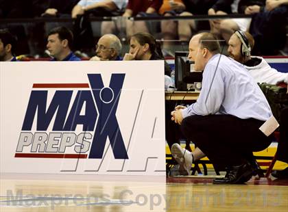 Thumbnail 2 in Vincentian Academy vs. Tri-Valley (PIAA Class A Final) photogallery.