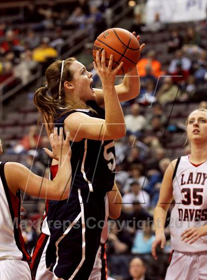 Thumbnail 2 in Vincentian Academy vs. Tri-Valley (PIAA Class A Final) photogallery.