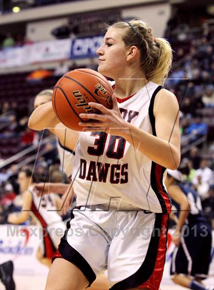 Thumbnail 3 in Vincentian Academy vs. Tri-Valley (PIAA Class A Final) photogallery.