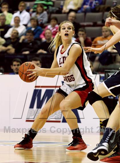 Thumbnail 2 in Vincentian Academy vs. Tri-Valley (PIAA Class A Final) photogallery.