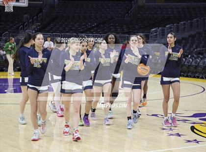 Thumbnail 1 in Notre Dame (SO) vs Louisville (2024 Coastal Catholic Classic) photogallery.