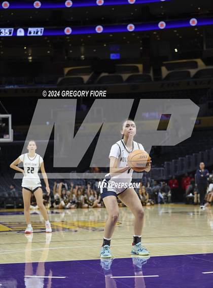 Thumbnail 3 in Notre Dame (SO) vs Louisville (2024 Coastal Catholic Classic) photogallery.