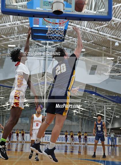 Thumbnail 2 in The Webb School vs. Howard (Dr Pepper Classic) photogallery.