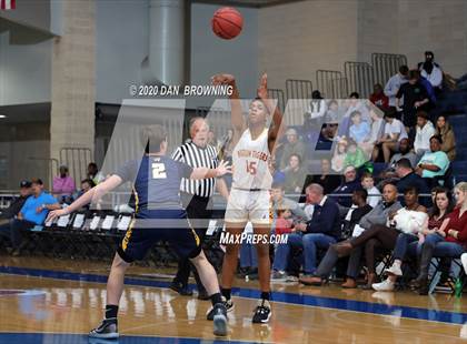 Thumbnail 3 in The Webb School vs. Howard (Dr Pepper Classic) photogallery.