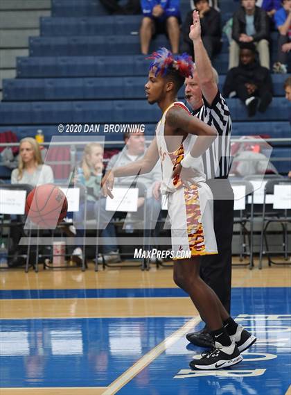 Thumbnail 1 in The Webb School vs. Howard (Dr Pepper Classic) photogallery.
