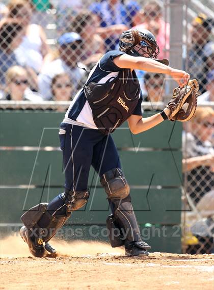 Thumbnail 3 in Venice vs. Arleta  (LA City Section D2 Final) photogallery.