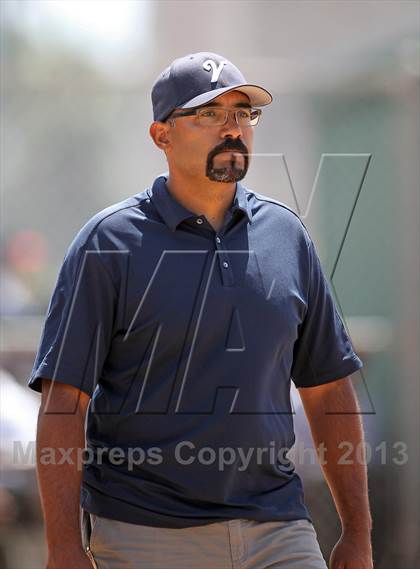 Thumbnail 2 in Venice vs. Arleta  (LA City Section D2 Final) photogallery.
