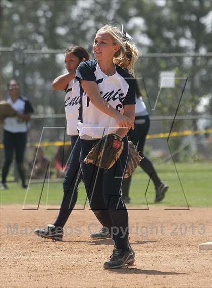 Thumbnail 3 in Venice vs. Arleta  (LA City Section D2 Final) photogallery.
