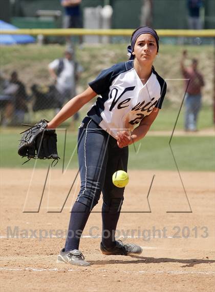 Thumbnail 1 in Venice vs. Arleta  (LA City Section D2 Final) photogallery.