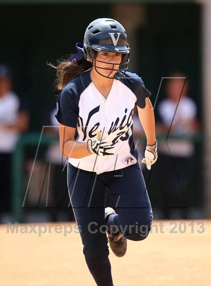 Thumbnail 1 in Venice vs. Arleta  (LA City Section D2 Final) photogallery.