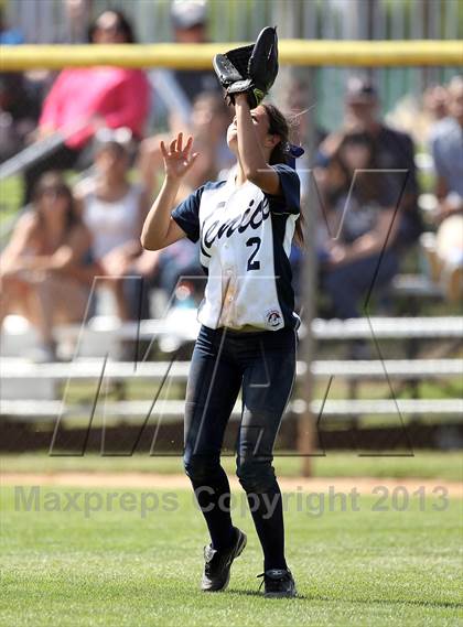 Thumbnail 1 in Venice vs. Arleta  (LA City Section D2 Final) photogallery.
