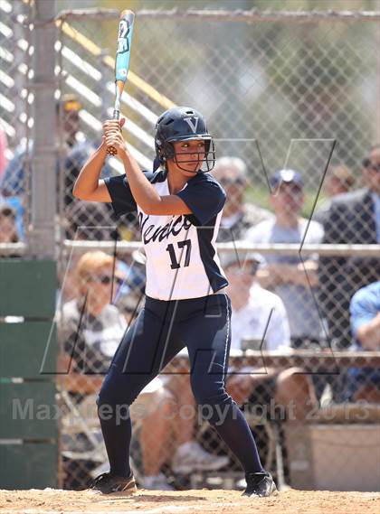 Thumbnail 3 in Venice vs. Arleta  (LA City Section D2 Final) photogallery.