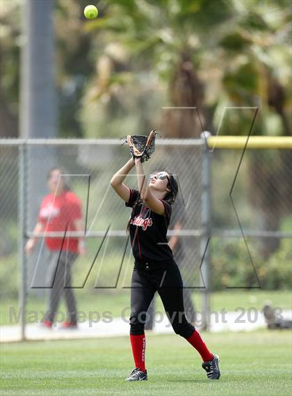 Thumbnail 3 in Venice vs. Arleta  (LA City Section D2 Final) photogallery.