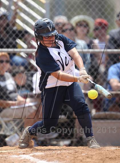 Thumbnail 1 in Venice vs. Arleta  (LA City Section D2 Final) photogallery.