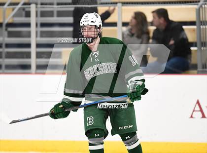 Thumbnail 3 in Loomis vs. Berkshire (Avon Christmas Classic 5th Place) photogallery.