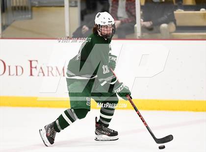 Thumbnail 3 in Loomis vs. Berkshire (Avon Christmas Classic 5th Place) photogallery.