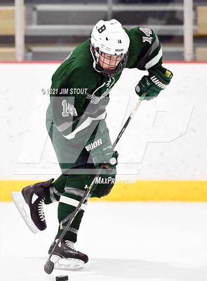 Thumbnail 3 in Loomis vs. Berkshire (Avon Christmas Classic 5th Place) photogallery.