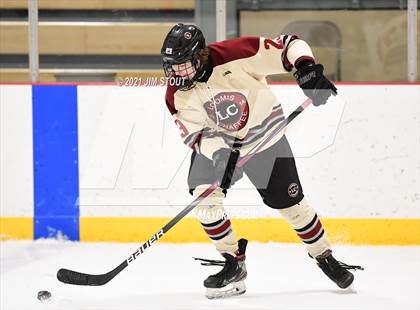 Thumbnail 3 in Loomis vs. Berkshire (Avon Christmas Classic 5th Place) photogallery.