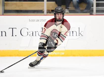 Thumbnail 3 in Loomis vs. Berkshire (Avon Christmas Classic 5th Place) photogallery.