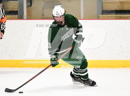 Thumbnail 3 in Loomis vs. Berkshire (Avon Christmas Classic 5th Place) photogallery.