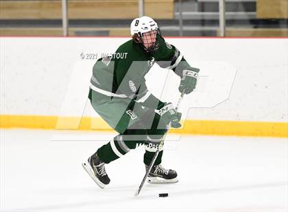 Thumbnail 2 in Loomis vs. Berkshire (Avon Christmas Classic 5th Place) photogallery.