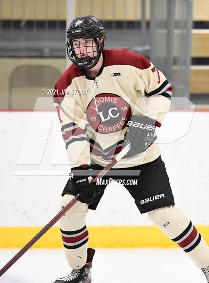 Thumbnail 3 in Loomis vs. Berkshire (Avon Christmas Classic 5th Place) photogallery.