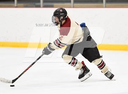 Thumbnail 2 in Loomis vs. Berkshire (Avon Christmas Classic 5th Place) photogallery.