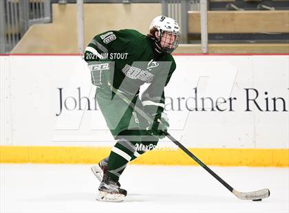 Thumbnail 3 in Loomis vs. Berkshire (Avon Christmas Classic 5th Place) photogallery.