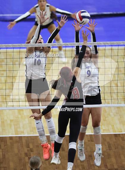 Thumbnail 2 in Resurrection Christian vs. Strasburg (CHSAA 3A 1st Round) photogallery.