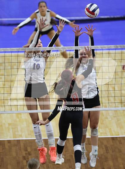 Thumbnail 3 in Resurrection Christian vs. Strasburg (CHSAA 3A 1st Round) photogallery.
